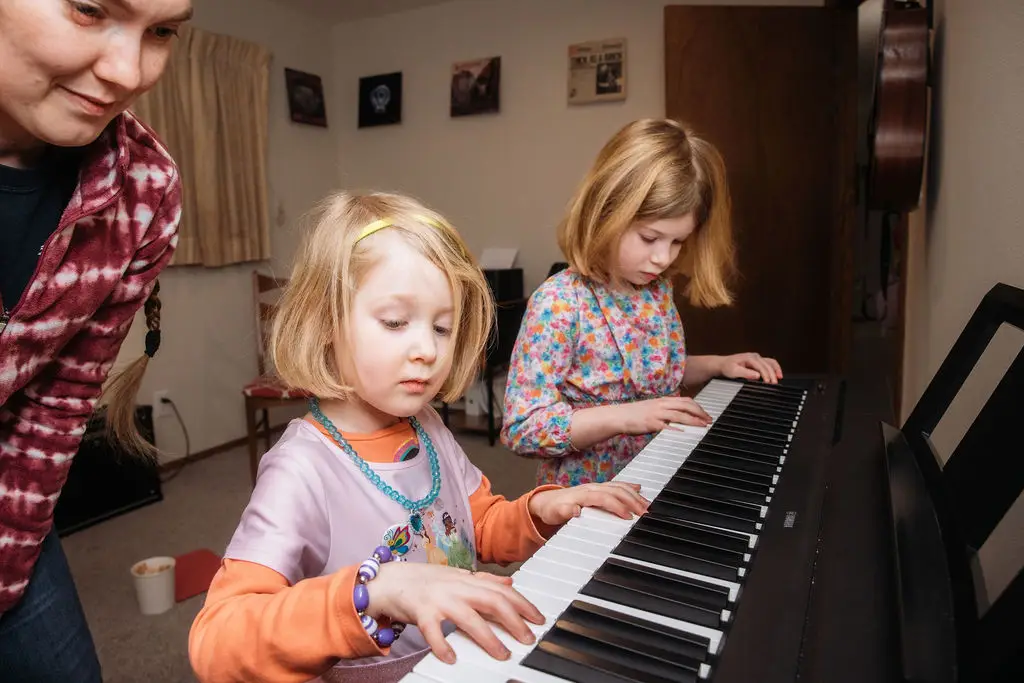 Kids Piano Lessons